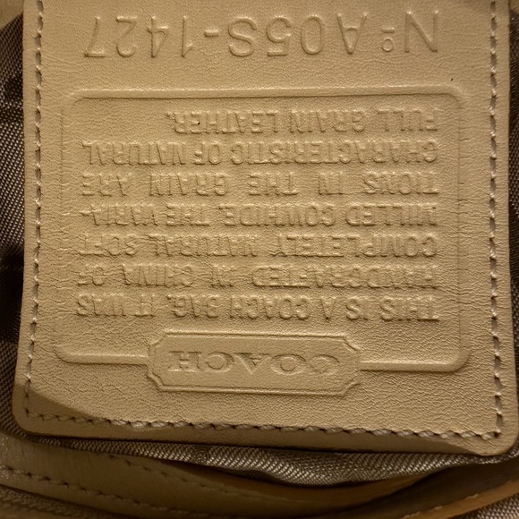 Vintage Coach 1427 Legacy Medium Slim Shoulder Bag - Parchment - Style 1427 - Picture 6 of 7